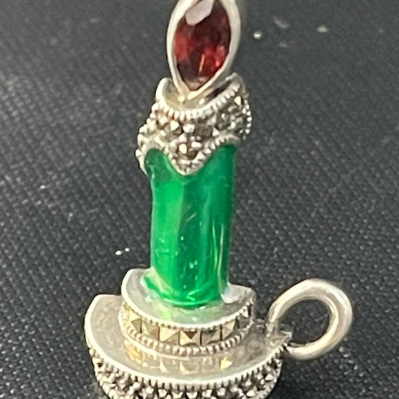 Vintage marked sterling &Hallmark enamel Christmas brooch - Picture 9 of 12